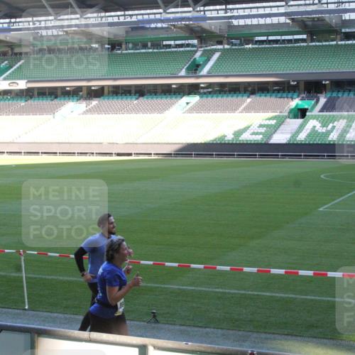 06.10.2024 - 19. swb-Marathon Bremen Yannick Fuchs http://msf.ph/oto/7353273 06.10.2024 10:35:41 Laufen im Stadion 7034, 7035, 7042, 7138, 7155, 7162, 7204, 7226, 7251, 7258, 7266, 7295, 7321, 7335, 7341, 7353, 7391, 7393, 7428, 7462, 7468, 7478, 7479, 7490, 7514, 7515, 7644, 7690, 7694, 7699, 7772, 7773, 7829, 7830, 7863, 7864, 7878, 7899, 7900, 7902, 7904, 7923, 7932, 7955, 7967, 7977, 8073, 8074, 8088, 8121, 8131, 8144, 8183, 8191, 8225, 8265, 8273, 8421, 8425, 8562, 8582, 8595, 8638, 8818, 8837, 8952, 8957, 9029, 9666 meine-sportfotos.de