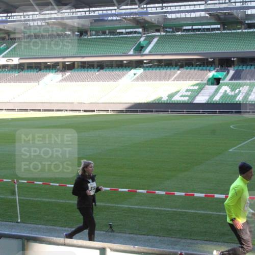 06.10.2024 - 19. swb-Marathon Bremen Yannick Fuchs http://msf.ph/oto/7353300 06.10.2024 10:35:47 Laufen im Stadion 7018, 7020, 7034, 7035, 7042, 7138, 7155, 7162, 7182, 7226, 7251, 7258, 7266, 7295, 7321, 7341, 7353, 7391, 7393, 7428, 7460, 7462, 7468, 7478, 7479, 7490, 7514, 7515, 7644, 7686, 7690, 7694, 7699, 7724, 7829, 7830, 7863, 7878, 7899, 7900, 7902, 7904, 7923, 7932, 7937, 7955, 7967, 7977, 8073, 8074, 8121, 8131, 8144, 8183, 8191, 8225, 8265, 8273, 8421, 8425, 8562, 8582, 8595, 8638, 8668, 8675, 8704, 8818, 8837, 8952, 8957, 9029, 9666 meine-sportfotos.de