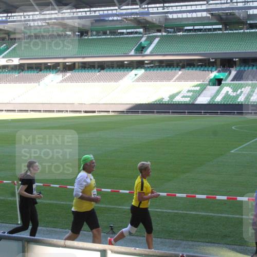 06.10.2024 - 19. swb-Marathon Bremen Yannick Fuchs http://msf.ph/oto/7353319 06.10.2024 10:35:49 Laufen im Stadion 7018, 7020, 7034, 7035, 7042, 7138, 7155, 7162, 7182, 7226, 7251, 7258, 7266, 7295, 7321, 7341, 7353, 7391, 7393, 7428, 7460, 7462, 7468, 7478, 7479, 7490, 7514, 7515, 7686, 7690, 7694, 7724, 7829, 7830, 7863, 7878, 7899, 7900, 7902, 7904, 7923, 7932, 7937, 7955, 7967, 7969, 7977, 8073, 8074, 8096, 8121, 8131, 8144, 8183, 8191, 8212, 8225, 8265, 8273, 8421, 8425, 8483, 8562, 8582, 8595, 8638, 8668, 8675, 8685, 8704, 8818, 8837, 8952, 8957, 9029, 9666 meine-sportfotos.de