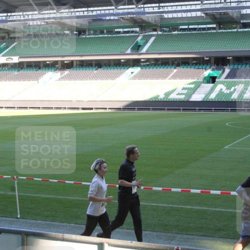 06.10.2024 - 19. swb-Marathon Bremen Yannick Fuchs http://msf.ph/oto/7353355 06.10.2024 10:36:00 Laufen im Stadion 7018, 7020, 7042, 7155, 7167, 7182, 7226, 7258, 7266, 7341, 7353, 7391, 7393, 7428, 7460, 7462, 7468, 7490, 7514, 7515, 7522, 7573, 7609, 7610, 7639, 7667, 7686, 7694, 7724, 7829, 7830, 7863, 7878, 7902, 7904, 7907, 7923, 7932, 7937, 7945, 7967, 7969, 7977, 8073, 8074, 8096, 8121, 8131, 8191, 8212, 8225, 8265, 8273, 8367, 8421, 8425, 8462, 8483, 8486, 8530, 8562, 8582, 8595, 8638, 8668, 8675, 8685, 8704, 8818, 8837, 8952, 8957, 9029, 9666 meine-sportfotos.de
