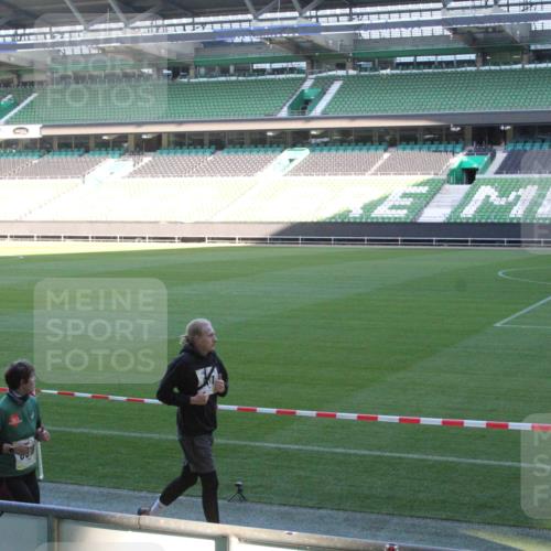 06.10.2024 - 19. swb-Marathon Bremen Yannick Fuchs http://msf.ph/oto/7353360 06.10.2024 10:36:01 Laufen im Stadion 7018, 7020, 7042, 7155, 7167, 7182, 7226, 7258, 7266, 7341, 7353, 7391, 7393, 7428, 7460, 7462, 7468, 7490, 7514, 7515, 7522, 7573, 7609, 7610, 7639, 7667, 7686, 7694, 7724, 7829, 7830, 7863, 7878, 7902, 7904, 7907, 7923, 7932, 7937, 7945, 7967, 7969, 7977, 8073, 8074, 8096, 8121, 8131, 8191, 8212, 8225, 8265, 8273, 8367, 8421, 8425, 8462, 8483, 8486, 8530, 8562, 8582, 8595, 8638, 8668, 8675, 8685, 8704, 8818, 8837, 8952, 8957, 9029, 9666 meine-sportfotos.de