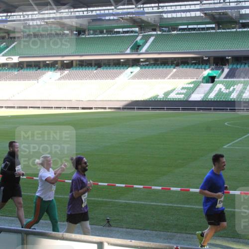 06.10.2024 - 19. swb-Marathon Bremen Yannick Fuchs http://msf.ph/oto/7353386 06.10.2024 10:36:05 Laufen im Stadion 7018, 7020, 7101, 7102, 7167, 7182, 7258, 7266, 7341, 7353, 7391, 7393, 7428, 7434, 7460, 7462, 7490, 7514, 7515, 7522, 7573, 7609, 7610, 7639, 7667, 7686, 7694, 7724, 7829, 7830, 7878, 7904, 7907, 7923, 7937, 7945, 7951, 7967, 7969, 7977, 8096, 8102, 8121, 8131, 8191, 8212, 8225, 8253, 8254, 8265, 8273, 8367, 8379, 8401, 8421, 8425, 8462, 8483, 8486, 8530, 8562, 8582, 8595, 8638, 8668, 8675, 8685, 8704, 8818, 8837, 8952, 8957, 9029, 9666 meine-sportfotos.de