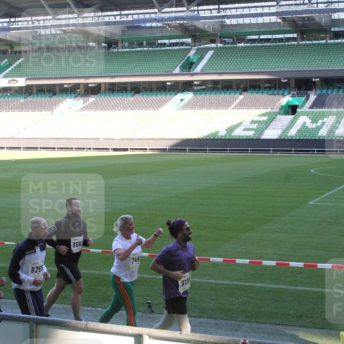 06.10.2024 - 19. swb-Marathon Bremen Yannick Fuchs http://msf.ph/oto/7353389 06.10.2024 10:36:05 Laufen im Stadion 7018, 7020, 7101, 7102, 7167, 7182, 7258, 7266, 7341, 7353, 7391, 7393, 7428, 7434, 7460, 7462, 7490, 7514, 7515, 7522, 7573, 7609, 7610, 7639, 7667, 7686, 7694, 7724, 7829, 7830, 7878, 7904, 7907, 7923, 7937, 7945, 7951, 7967, 7969, 7977, 8096, 8102, 8121, 8131, 8191, 8212, 8225, 8253, 8254, 8265, 8273, 8367, 8379, 8401, 8421, 8425, 8462, 8483, 8486, 8530, 8562, 8582, 8595, 8638, 8668, 8675, 8685, 8704, 8818, 8837, 8952, 8957, 9029, 9666 meine-sportfotos.de