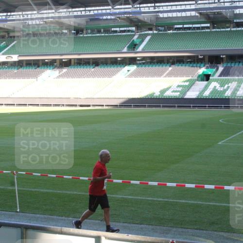 06.10.2024 - 19. swb-Marathon Bremen Yannick Fuchs http://msf.ph/oto/7353402 06.10.2024 10:36:07 Laufen im Stadion 7018, 7020, 7051, 7101, 7102, 7167, 7182, 7266, 7341, 7353, 7391, 7393, 7428, 7434, 7460, 7462, 7514, 7515, 7522, 7573, 7609, 7610, 7639, 7667, 7686, 7694, 7724, 7829, 7830, 7878, 7904, 7907, 7923, 7937, 7945, 7951, 7967, 7969, 7977, 8096, 8102, 8121, 8131, 8191, 8212, 8225, 8253, 8254, 8265, 8273, 8367, 8379, 8401, 8421, 8425, 8462, 8483, 8486, 8530, 8562, 8582, 8595, 8638, 8668, 8675, 8685, 8704, 8818, 8837, 8952, 8957, 9029, 9666 meine-sportfotos.de