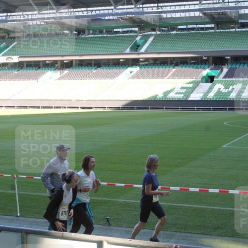 06.10.2024 - 19. swb-Marathon Bremen Yannick Fuchs http://msf.ph/oto/7353430 06.10.2024 10:36:09 Laufen im Stadion 7018, 7020, 7051, 7101, 7102, 7167, 7182, 7341, 7353, 7391, 7393, 7428, 7434, 7460, 7462, 7514, 7515, 7522, 7573, 7609, 7610, 7639, 7667, 7686, 7694, 7724, 7829, 7830, 7878, 7904, 7907, 7923, 7937, 7939, 7945, 7951, 7967, 7969, 7977, 8096, 8102, 8121, 8131, 8191, 8212, 8253, 8254, 8265, 8273, 8367, 8379, 8401, 8421, 8425, 8462, 8483, 8486, 8530, 8545, 8562, 8582, 8595, 8638, 8668, 8675, 8685, 8704, 8818, 8837, 8952, 8957, 9029, 9666 meine-sportfotos.de