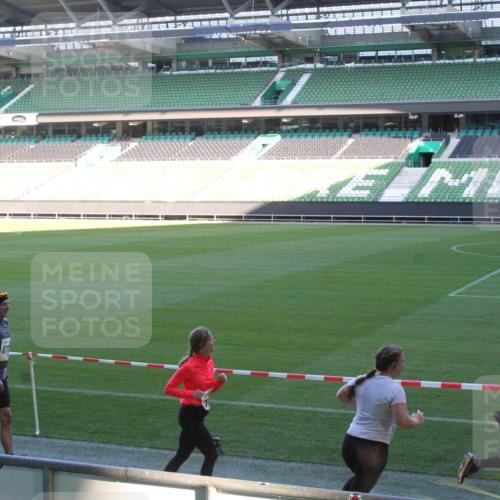 06.10.2024 - 19. swb-Marathon Bremen Yannick Fuchs http://msf.ph/oto/7353459 06.10.2024 10:36:13 Laufen im Stadion 7018, 7020, 7051, 7101, 7102, 7167, 7182, 7341, 7353, 7391, 7393, 7428, 7434, 7460, 7462, 7514, 7515, 7522, 7573, 7609, 7610, 7639, 7667, 7686, 7694, 7724, 7769, 7829, 7830, 7878, 7904, 7907, 7937, 7939, 7944, 7945, 7951, 7967, 7969, 7977, 8096, 8102, 8116, 8121, 8125, 8131, 8191, 8212, 8253, 8254, 8265, 8273, 8367, 8379, 8401, 8421, 8425, 8462, 8483, 8486, 8530, 8545, 8562, 8582, 8595, 8638, 8668, 8675, 8685, 8704, 8818, 8837, 8952, 8957, 9029, 9666 meine-sportfotos.de