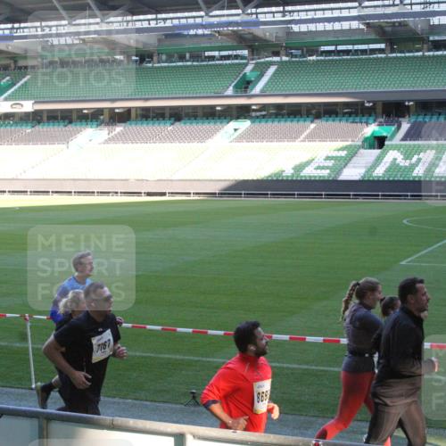 06.10.2024 - 19. swb-Marathon Bremen Yannick Fuchs http://msf.ph/oto/7354216 06.10.2024 10:36:16 Laufen im Stadion 7018, 7020, 7051, 7101, 7102, 7167, 7182, 7341, 7353, 7391, 7393, 7428, 7434, 7460, 7462, 7514, 7515, 7522, 7529, 7573, 7609, 7610, 7639, 7667, 7686, 7694, 7724, 7769, 7878, 7904, 7907, 7937, 7939, 7944, 7945, 7951, 7967, 7969, 7977, 8096, 8102, 8116, 8121, 8125, 8131, 8191, 8212, 8253, 8254, 8265, 8273, 8367, 8379, 8401, 8421, 8425, 8462, 8483, 8486, 8530, 8545, 8562, 8582, 8595, 8638, 8668, 8675, 8685, 8704, 8818, 8837, 8952, 8957, 9029, 9666 meine-sportfotos.de