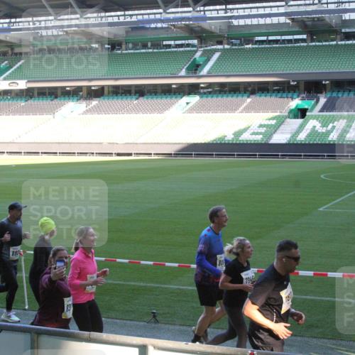06.10.2024 - 19. swb-Marathon Bremen Yannick Fuchs http://msf.ph/oto/7354218 06.10.2024 10:36:17 Laufen im Stadion 7018, 7020, 7051, 7101, 7102, 7167, 7182, 7341, 7353, 7391, 7393, 7428, 7434, 7460, 7462, 7514, 7515, 7522, 7529, 7573, 7609, 7610, 7639, 7667, 7686, 7694, 7724, 7769, 7878, 7904, 7907, 7937, 7939, 7944, 7945, 7951, 7967, 7969, 7977, 8096, 8102, 8116, 8121, 8125, 8131, 8191, 8212, 8253, 8254, 8265, 8273, 8367, 8379, 8401, 8421, 8425, 8462, 8483, 8486, 8530, 8545, 8562, 8582, 8595, 8638, 8668, 8675, 8685, 8704, 8818, 8837, 8952, 8957, 9029, 9666 meine-sportfotos.de