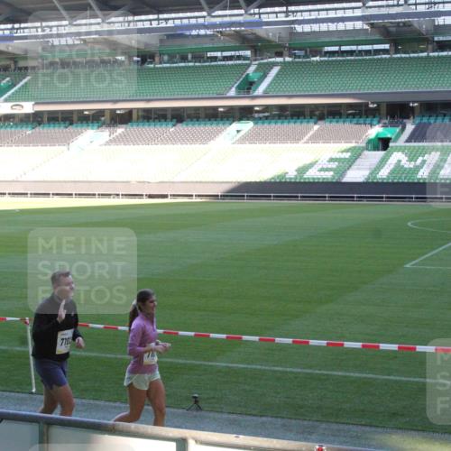 06.10.2024 - 19. swb-Marathon Bremen Yannick Fuchs http://msf.ph/oto/7354231 06.10.2024 10:36:31 Laufen im Stadion 7018, 7020, 7051, 7101, 7102, 7167, 7182, 7300, 7391, 7434, 7460, 7462, 7514, 7515, 7522, 7529, 7547, 7573, 7609, 7610, 7639, 7667, 7686, 7694, 7708, 7709, 7715, 7724, 7747, 7748, 7769, 7792, 7878, 7896, 7907, 7937, 7939, 7944, 7945, 7951, 7969, 7977, 8078, 8081, 8082, 8083, 8084, 8096, 8102, 8116, 8125, 8131, 8212, 8253, 8254, 8265, 8273, 8367, 8379, 8401, 8425, 8462, 8483, 8486, 8530, 8545, 8562, 8582, 8613, 8621, 8638, 8668, 8675, 8685, 8704, 8818, 8837, 8957, 9666 meine-sportfotos.de
