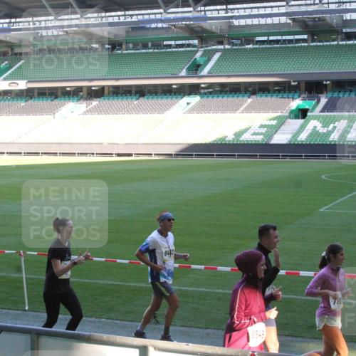 06.10.2024 - 19. swb-Marathon Bremen Yannick Fuchs http://msf.ph/oto/7354234 06.10.2024 10:36:32 Laufen im Stadion 7018, 7020, 7051, 7101, 7102, 7152, 7167, 7182, 7300, 7434, 7460, 7462, 7514, 7515, 7522, 7529, 7547, 7573, 7609, 7610, 7639, 7667, 7686, 7694, 7708, 7709, 7715, 7724, 7747, 7748, 7769, 7792, 7878, 7896, 7907, 7937, 7939, 7944, 7945, 7951, 7969, 7977, 8078, 8081, 8082, 8083, 8084, 8096, 8102, 8116, 8125, 8131, 8212, 8253, 8254, 8265, 8273, 8367, 8379, 8401, 8425, 8438, 8462, 8483, 8486, 8530, 8545, 8562, 8582, 8613, 8621, 8638, 8668, 8675, 8685, 8704, 8818, 8837, 8957, 9666 meine-sportfotos.de