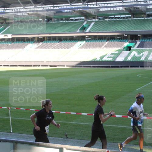 06.10.2024 - 19. swb-Marathon Bremen Yannick Fuchs http://msf.ph/oto/7354236 06.10.2024 10:36:33 Laufen im Stadion 7018, 7020, 7051, 7101, 7102, 7152, 7167, 7182, 7300, 7326, 7434, 7460, 7462, 7514, 7515, 7522, 7529, 7547, 7573, 7609, 7610, 7639, 7667, 7686, 7694, 7708, 7709, 7715, 7724, 7747, 7748, 7769, 7792, 7878, 7896, 7907, 7937, 7939, 7944, 7945, 7951, 7969, 7977, 8078, 8081, 8082, 8083, 8084, 8096, 8102, 8116, 8125, 8131, 8212, 8253, 8254, 8265, 8273, 8367, 8379, 8401, 8425, 8438, 8462, 8483, 8486, 8530, 8545, 8562, 8582, 8613, 8621, 8638, 8668, 8675, 8685, 8704, 8818, 9666 meine-sportfotos.de