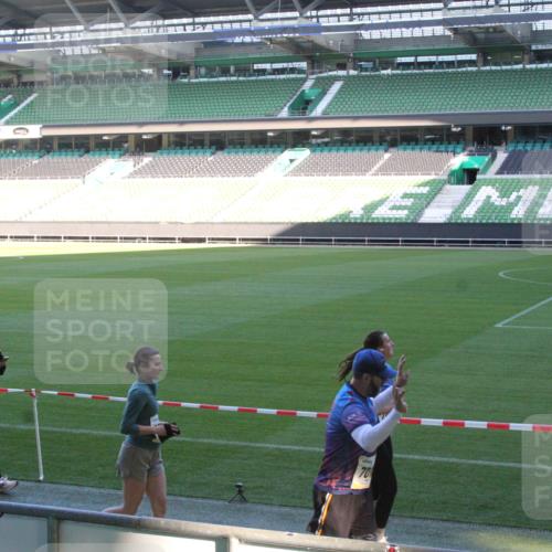 06.10.2024 - 19. swb-Marathon Bremen Yannick Fuchs http://msf.ph/oto/7354238 06.10.2024 10:36:36 Laufen im Stadion 7018, 7020, 7022, 7051, 7101, 7102, 7152, 7167, 7182, 7300, 7326, 7434, 7460, 7462, 7522, 7529, 7547, 7558, 7573, 7609, 7610, 7636, 7639, 7667, 7686, 7694, 7708, 7709, 7715, 7724, 7747, 7748, 7769, 7792, 7878, 7896, 7907, 7937, 7939, 7944, 7945, 7951, 7969, 7977, 8078, 8081, 8082, 8083, 8084, 8096, 8102, 8116, 8125, 8212, 8253, 8254, 8265, 8367, 8379, 8401, 8438, 8462, 8483, 8486, 8493, 8530, 8545, 8562, 8582, 8592, 8613, 8621, 8638, 8668, 8675, 8685, 8704 meine-sportfotos.de