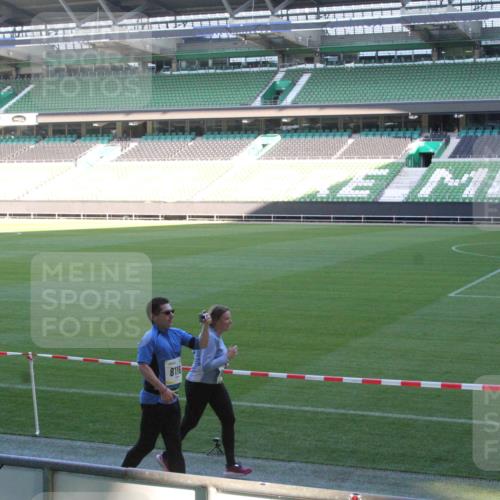 06.10.2024 - 19. swb-Marathon Bremen Yannick Fuchs http://msf.ph/oto/7354243 06.10.2024 10:36:40 Laufen im Stadion 7018, 7020, 7022, 7051, 7101, 7102, 7104, 7152, 7167, 7182, 7300, 7326, 7434, 7460, 7462, 7522, 7529, 7547, 7558, 7573, 7609, 7610, 7636, 7639, 7667, 7686, 7694, 7708, 7709, 7715, 7721, 7724, 7747, 7748, 7769, 7792, 7878, 7896, 7907, 7937, 7939, 7944, 7945, 7951, 7969, 7977, 8078, 8081, 8082, 8083, 8084, 8096, 8102, 8116, 8125, 8138, 8168, 8170, 8212, 8253, 8254, 8367, 8379, 8401, 8438, 8462, 8483, 8486, 8493, 8530, 8545, 8582, 8592, 8613, 8621, 8638, 8668, 8675, 8685, 8704 meine-sportfotos.de