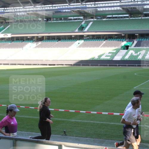 06.10.2024 - 19. swb-Marathon Bremen Yannick Fuchs http://msf.ph/oto/7354253 06.10.2024 10:36:48 Laufen im Stadion 7022, 7051, 7064, 7101, 7102, 7104, 7152, 7160, 7167, 7300, 7326, 7416, 7434, 7522, 7529, 7547, 7558, 7573, 7609, 7610, 7626, 7627, 7636, 7639, 7667, 7708, 7709, 7715, 7721, 7747, 7748, 7769, 7792, 7896, 7907, 7908, 7939, 7944, 7945, 7951, 7969, 8078, 8081, 8082, 8083, 8084, 8096, 8102, 8116, 8125, 8138, 8168, 8170, 8193, 8212, 8253, 8254, 8367, 8379, 8401, 8430, 8438, 8462, 8483, 8486, 8493, 8530, 8545, 8592, 8613, 8621, 8685, 8708, 9123, 9990 meine-sportfotos.de