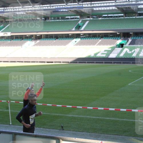 06.10.2024 - 19. swb-Marathon Bremen Yannick Fuchs http://msf.ph/oto/7354261 06.10.2024 10:37:35 Laufen im Stadion 7022, 7038, 7064, 7104, 7160, 7164, 7172, 7220, 7399, 7416, 7441, 7495, 7512, 7558, 7588, 7611, 7612, 7626, 7627, 7645, 7672, 7681, 7688, 7711, 7713, 7721, 7728, 7729, 7817, 7818, 7819, 7834, 7908, 7999, 8021, 8025, 8026, 8032, 8050, 8051, 8063, 8077, 8104, 8114, 8130, 8138, 8140, 8141, 8145, 8168, 8169, 8170, 8182, 8184, 8193, 8201, 8202, 8213, 8216, 8217, 8221, 8282, 8294, 8340, 8393, 8407, 8430, 8448, 8493, 8529, 8574, 8599, 8708, 9123, 9990 meine-sportfotos.de