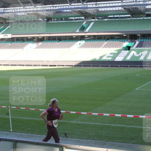 06.10.2024 - 19. swb-Marathon Bremen Yannick Fuchs http://msf.ph/oto/7354263 06.10.2024 10:37:37 Laufen im Stadion 7038, 7064, 7104, 7160, 7164, 7172, 7220, 7399, 7416, 7441, 7495, 7512, 7588, 7611, 7612, 7626, 7627, 7645, 7672, 7681, 7688, 7711, 7713, 7721, 7728, 7729, 7817, 7818, 7819, 7834, 7908, 7916, 7999, 8021, 8025, 8026, 8032, 8050, 8051, 8063, 8077, 8104, 8114, 8130, 8138, 8140, 8141, 8145, 8168, 8169, 8170, 8182, 8184, 8193, 8201, 8202, 8213, 8216, 8217, 8221, 8282, 8294, 8340, 8393, 8407, 8430, 8448, 8529, 8574, 8599, 8708, 9123, 9990 meine-sportfotos.de