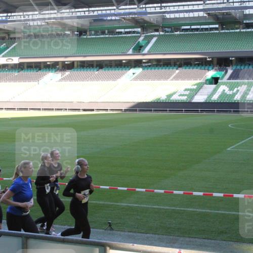 06.10.2024 - 19. swb-Marathon Bremen Yannick Fuchs http://msf.ph/oto/7354267 06.10.2024 10:37:44 Laufen im Stadion 7038, 7164, 7172, 7220, 7310, 7399, 7416, 7441, 7495, 7512, 7588, 7611, 7612, 7626, 7627, 7645, 7672, 7681, 7688, 7711, 7713, 7728, 7729, 7732, 7817, 7818, 7819, 7834, 7908, 7916, 7994, 7995, 7999, 8021, 8025, 8026, 8032, 8050, 8051, 8063, 8077, 8104, 8114, 8130, 8140, 8141, 8145, 8169, 8182, 8184, 8188, 8201, 8202, 8213, 8216, 8217, 8221, 8282, 8294, 8340, 8393, 8407, 8448, 8529, 8574, 8599, 9123 meine-sportfotos.de