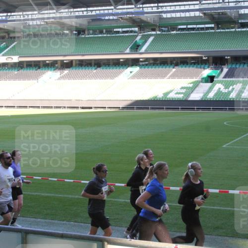 06.10.2024 - 19. swb-Marathon Bremen Yannick Fuchs http://msf.ph/oto/7354269 06.10.2024 10:37:45 Laufen im Stadion 7038, 7164, 7172, 7220, 7310, 7356, 7357, 7399, 7416, 7441, 7495, 7512, 7588, 7611, 7612, 7626, 7627, 7645, 7672, 7681, 7688, 7711, 7713, 7728, 7729, 7732, 7808, 7817, 7818, 7819, 7834, 7881, 7908, 7916, 7994, 7995, 7999, 8021, 8025, 8026, 8032, 8050, 8051, 8063, 8077, 8104, 8114, 8130, 8140, 8141, 8145, 8169, 8182, 8184, 8188, 8201, 8202, 8213, 8216, 8217, 8221, 8282, 8294, 8295, 8340, 8393, 8407, 8448, 8529, 8574, 8599, 9123 meine-sportfotos.de