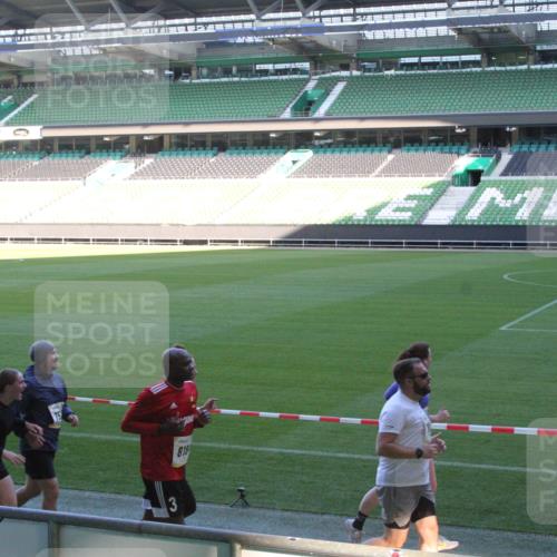 06.10.2024 - 19. swb-Marathon Bremen Yannick Fuchs http://msf.ph/oto/7354272 06.10.2024 10:37:46 Laufen im Stadion 7038, 7062, 7112, 7164, 7172, 7220, 7310, 7356, 7357, 7399, 7416, 7440, 7441, 7495, 7512, 7588, 7611, 7612, 7626, 7627, 7645, 7672, 7681, 7688, 7711, 7713, 7728, 7729, 7732, 7808, 7817, 7818, 7819, 7834, 7881, 7908, 7916, 7994, 7995, 7999, 8021, 8025, 8026, 8032, 8050, 8051, 8063, 8077, 8104, 8114, 8130, 8140, 8141, 8145, 8169, 8182, 8184, 8188, 8201, 8202, 8213, 8216, 8217, 8221, 8282, 8294, 8295, 8340, 8393, 8407, 8448, 8529, 8574, 8599, 9123 meine-sportfotos.de