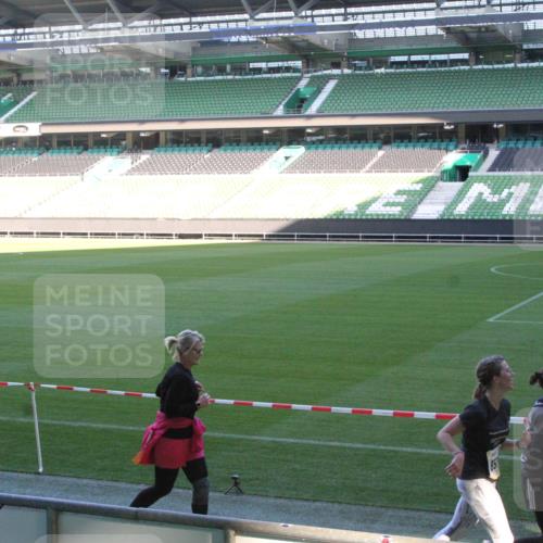 06.10.2024 - 19. swb-Marathon Bremen Yannick Fuchs http://msf.ph/oto/7354279 06.10.2024 10:37:50 Laufen im Stadion 7038, 7062, 7075, 7093, 7112, 7164, 7172, 7220, 7310, 7356, 7357, 7374, 7399, 7420, 7440, 7441, 7473, 7475, 7495, 7500, 7512, 7543, 7544, 7588, 7611, 7612, 7645, 7672, 7681, 7688, 7711, 7713, 7725, 7728, 7729, 7732, 7808, 7817, 7818, 7819, 7834, 7881, 7916, 7994, 7995, 7999, 8021, 8025, 8026, 8032, 8063, 8077, 8104, 8114, 8130, 8140, 8141, 8145, 8169, 8182, 8184, 8188, 8201, 8202, 8213, 8216, 8217, 8221, 8282, 8294, 8295, 8296, 8340, 8393, 8407, 8448, 8529, 8574, 8599 meine-sportfotos.de