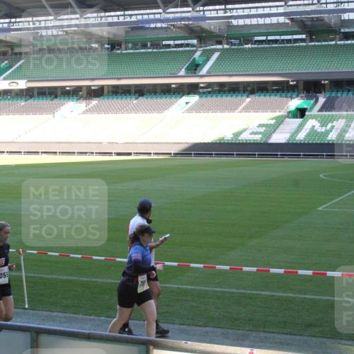 06.10.2024 - 19. swb-Marathon Bremen Yannick Fuchs http://msf.ph/oto/7354284 06.10.2024 10:37:55 Laufen im Stadion 7038, 7062, 7075, 7093, 7112, 7164, 7166, 7211, 7212, 7220, 7310, 7356, 7357, 7374, 7420, 7440, 7441, 7473, 7475, 7495, 7500, 7512, 7543, 7544, 7588, 7611, 7612, 7672, 7681, 7688, 7711, 7713, 7725, 7728, 7729, 7732, 7808, 7817, 7818, 7819, 7834, 7881, 7916, 7994, 7995, 7999, 8021, 8063, 8077, 8104, 8114, 8130, 8140, 8141, 8145, 8169, 8182, 8184, 8188, 8202, 8213, 8216, 8217, 8221, 8282, 8294, 8295, 8296, 8393, 8448, 8529, 8574, 8599 meine-sportfotos.de