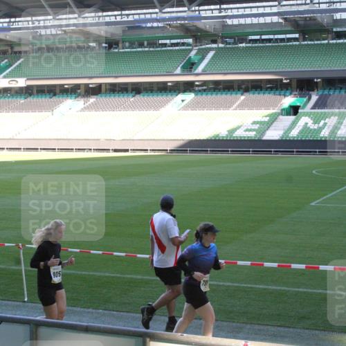 06.10.2024 - 19. swb-Marathon Bremen Yannick Fuchs http://msf.ph/oto/7354285 06.10.2024 10:37:55 Laufen im Stadion 7038, 7062, 7075, 7093, 7112, 7164, 7166, 7211, 7212, 7220, 7310, 7356, 7357, 7374, 7420, 7440, 7441, 7473, 7475, 7495, 7500, 7512, 7543, 7544, 7588, 7611, 7612, 7672, 7681, 7688, 7711, 7713, 7725, 7728, 7729, 7732, 7808, 7817, 7818, 7819, 7834, 7881, 7916, 7994, 7995, 7999, 8021, 8063, 8077, 8104, 8114, 8130, 8140, 8141, 8145, 8169, 8182, 8184, 8188, 8202, 8213, 8216, 8217, 8221, 8282, 8294, 8295, 8296, 8393, 8448, 8529, 8574, 8599 meine-sportfotos.de