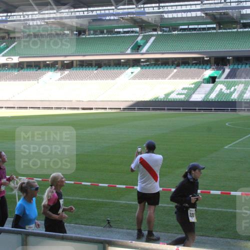 06.10.2024 - 19. swb-Marathon Bremen Yannick Fuchs http://msf.ph/oto/7354291 06.10.2024 10:38:00 Laufen im Stadion 7038, 7062, 7070, 7075, 7093, 7112, 7164, 7166, 7211, 7212, 7220, 7235, 7310, 7348, 7356, 7357, 7374, 7420, 7440, 7441, 7473, 7475, 7495, 7500, 7512, 7524, 7543, 7544, 7588, 7611, 7612, 7653, 7672, 7681, 7688, 7711, 7713, 7725, 7728, 7729, 7732, 7760, 7808, 7817, 7818, 7819, 7834, 7881, 7916, 7994, 7995, 7999, 8021, 8063, 8077, 8104, 8114, 8130, 8140, 8141, 8145, 8169, 8182, 8184, 8188, 8202, 8213, 8217, 8221, 8282, 8294, 8295, 8296, 8393, 8448, 8599 meine-sportfotos.de