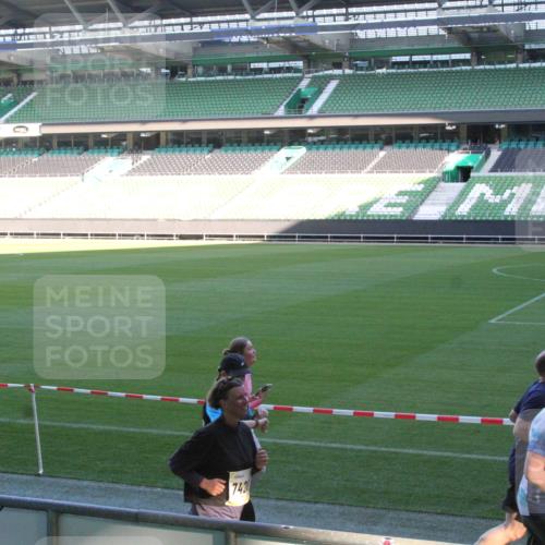 06.10.2024 - 19. swb-Marathon Bremen Yannick Fuchs http://msf.ph/oto/7354318 06.10.2024 10:38:17 Laufen im Stadion 7038, 7062, 7070, 7075, 7079, 7093, 7112, 7164, 7166, 7211, 7212, 7220, 7235, 7301, 7310, 7348, 7356, 7357, 7374, 7420, 7440, 7455, 7473, 7475, 7500, 7512, 7524, 7527, 7543, 7544, 7588, 7611, 7612, 7653, 7672, 7681, 7688, 7705, 7711, 7713, 7725, 7728, 7729, 7732, 7760, 7791, 7808, 7817, 7836, 7845, 7881, 7916, 7933, 7949, 7994, 7995, 7999, 8063, 8114, 8130, 8134, 8136, 8140, 8141, 8145, 8149, 8164, 8165, 8169, 8182, 8184, 8188, 8213, 8217, 8294, 8295, 8296, 8393, 8690, 8916 meine-sportfotos.de