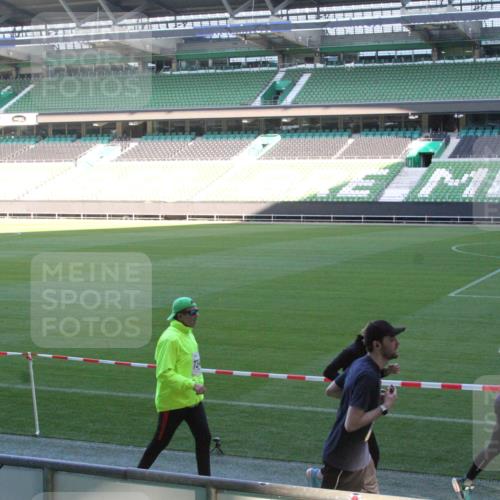 06.10.2024 - 19. swb-Marathon Bremen Yannick Fuchs http://msf.ph/oto/7354338 06.10.2024 10:38:23 Laufen im Stadion 7062, 7070, 7075, 7079, 7093, 7112, 7164, 7166, 7211, 7212, 7235, 7301, 7310, 7348, 7356, 7357, 7374, 7420, 7440, 7455, 7473, 7475, 7500, 7524, 7527, 7543, 7544, 7653, 7672, 7681, 7705, 7711, 7713, 7725, 7728, 7729, 7732, 7760, 7791, 7808, 7836, 7845, 7881, 7916, 7933, 7949, 7994, 7995, 7999, 8063, 8114, 8130, 8134, 8136, 8140, 8141, 8145, 8149, 8164, 8165, 8188, 8213, 8294, 8295, 8296, 8393, 8422, 8590, 8591, 8690, 8916 meine-sportfotos.de