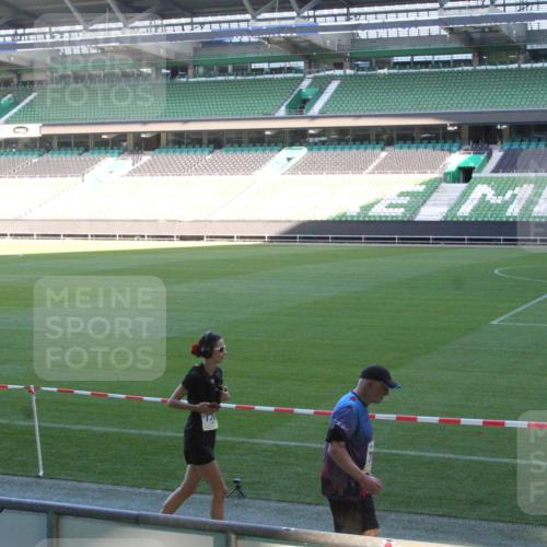 06.10.2024 - 19. swb-Marathon Bremen Yannick Fuchs http://msf.ph/oto/7354346 06.10.2024 10:38:26 Laufen im Stadion 7062, 7068, 7070, 7075, 7079, 7093, 7112, 7166, 7211, 7212, 7235, 7301, 7310, 7348, 7356, 7357, 7374, 7420, 7440, 7455, 7473, 7475, 7500, 7524, 7527, 7543, 7544, 7653, 7672, 7681, 7705, 7711, 7713, 7725, 7728, 7729, 7732, 7760, 7791, 7808, 7836, 7845, 7881, 7916, 7933, 7949, 7994, 7995, 7999, 8063, 8114, 8134, 8136, 8140, 8141, 8145, 8149, 8164, 8165, 8188, 8213, 8295, 8296, 8393, 8422, 8518, 8519, 8590, 8591, 8690, 8916, 9062 meine-sportfotos.de