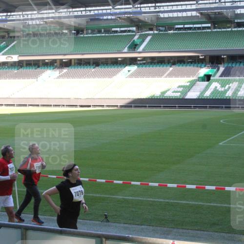 06.10.2024 - 19. swb-Marathon Bremen Yannick Fuchs http://msf.ph/oto/7354357 06.10.2024 10:38:33 Laufen im Stadion 7062, 7068, 7070, 7075, 7079, 7093, 7112, 7166, 7211, 7212, 7235, 7301, 7310, 7336, 7348, 7356, 7357, 7359, 7374, 7420, 7440, 7455, 7473, 7475, 7500, 7524, 7527, 7543, 7544, 7653, 7681, 7705, 7725, 7732, 7760, 7791, 7808, 7836, 7845, 7881, 7916, 7933, 7949, 7994, 7995, 8063, 8114, 8134, 8136, 8140, 8141, 8145, 8149, 8164, 8165, 8188, 8295, 8296, 8422, 8518, 8519, 8563, 8590, 8591, 8690, 8758, 8916, 8930, 9062 meine-sportfotos.de