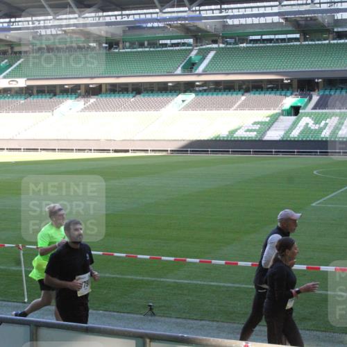 06.10.2024 - 19. swb-Marathon Bremen Yannick Fuchs http://msf.ph/oto/7354377 06.10.2024 10:38:40 Laufen im Stadion 7062, 7068, 7070, 7075, 7079, 7093, 7112, 7166, 7211, 7212, 7235, 7248, 7301, 7310, 7336, 7348, 7356, 7357, 7359, 7374, 7420, 7440, 7455, 7473, 7475, 7500, 7517, 7524, 7527, 7543, 7544, 7589, 7653, 7705, 7725, 7732, 7760, 7791, 7808, 7836, 7845, 7881, 7933, 7949, 7952, 7994, 7995, 8134, 8136, 8149, 8164, 8165, 8188, 8295, 8296, 8420, 8422, 8518, 8519, 8563, 8590, 8591, 8684, 8690, 8758, 8866, 8916, 8930, 9062 meine-sportfotos.de
