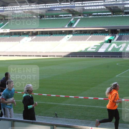06.10.2024 - 19. swb-Marathon Bremen Yannick Fuchs http://msf.ph/oto/7354386 06.10.2024 10:38:42 Laufen im Stadion 7062, 7068, 7070, 7075, 7079, 7093, 7112, 7166, 7173, 7211, 7212, 7235, 7248, 7301, 7310, 7336, 7348, 7356, 7357, 7359, 7374, 7420, 7440, 7455, 7473, 7475, 7500, 7517, 7524, 7527, 7543, 7544, 7589, 7592, 7593, 7653, 7705, 7725, 7732, 7760, 7791, 7808, 7836, 7845, 7881, 7933, 7949, 7952, 7994, 7995, 8134, 8136, 8149, 8164, 8165, 8295, 8296, 8420, 8422, 8518, 8519, 8563, 8590, 8591, 8684, 8690, 8758, 8866, 8916, 8930, 9062 meine-sportfotos.de