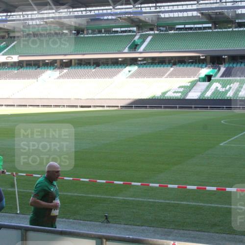 06.10.2024 - 19. swb-Marathon Bremen Yannick Fuchs http://msf.ph/oto/7354411 06.10.2024 10:38:53 Laufen im Stadion 7068, 7070, 7079, 7115, 7166, 7173, 7219, 7235, 7248, 7301, 7311, 7324, 7331, 7336, 7348, 7359, 7455, 7517, 7524, 7527, 7589, 7592, 7593, 7653, 7705, 7760, 7791, 7836, 7845, 7933, 7934, 7949, 7952, 8064, 8126, 8128, 8134, 8135, 8136, 8149, 8164, 8165, 8247, 8420, 8422, 8518, 8519, 8563, 8590, 8591, 8684, 8690, 8734, 8758, 8855, 8866, 8916, 8930, 8950, 9062, 9113 meine-sportfotos.de