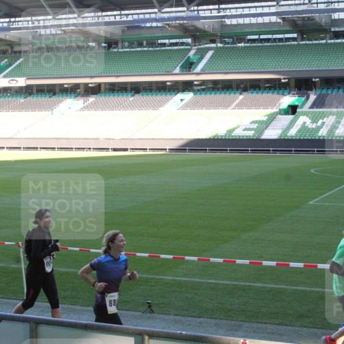 06.10.2024 - 19. swb-Marathon Bremen Yannick Fuchs http://msf.ph/oto/7354426 06.10.2024 10:39:03 Laufen im Stadion 7043, 7068, 7079, 7115, 7173, 7219, 7248, 7301, 7311, 7324, 7331, 7336, 7359, 7455, 7517, 7527, 7589, 7592, 7593, 7705, 7780, 7781, 7791, 7836, 7845, 7868, 7933, 7934, 7949, 7952, 8064, 8126, 8128, 8134, 8135, 8136, 8149, 8164, 8165, 8247, 8353, 8420, 8422, 8518, 8519, 8563, 8590, 8591, 8684, 8690, 8734, 8758, 8795, 8855, 8866, 8872, 8916, 8930, 8950, 9062, 9113 meine-sportfotos.de