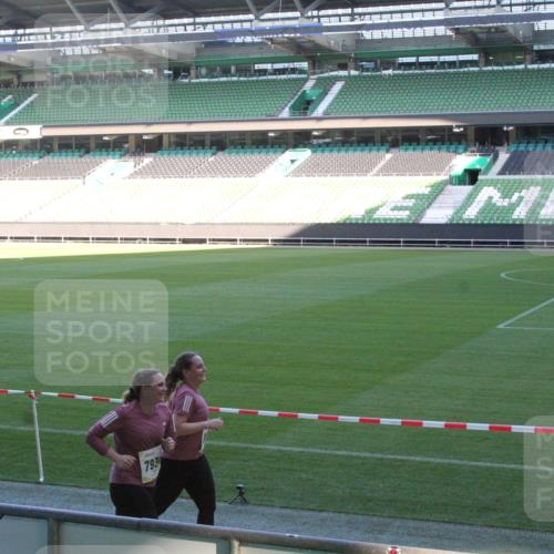 06.10.2024 - 19. swb-Marathon Bremen Yannick Fuchs http://msf.ph/oto/7354448 06.10.2024 10:39:15 Laufen im Stadion 7043, 7068, 7115, 7173, 7219, 7248, 7311, 7324, 7331, 7336, 7359, 7517, 7589, 7592, 7593, 7705, 7780, 7781, 7868, 7934, 7952, 8064, 8126, 8128, 8135, 8164, 8165, 8247, 8353, 8420, 8422, 8453, 8518, 8519, 8563, 8587, 8590, 8591, 8684, 8690, 8734, 8758, 8795, 8855, 8866, 8872, 8881, 8916, 8930, 8950, 9011, 9062, 9113 meine-sportfotos.de