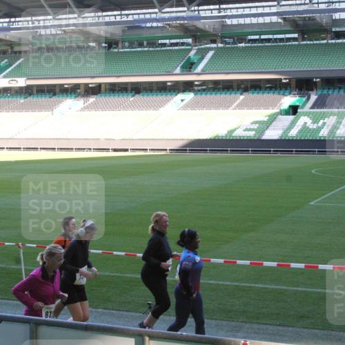 06.10.2024 - 19. swb-Marathon Bremen Yannick Fuchs http://msf.ph/oto/7354452 06.10.2024 10:39:17 Laufen im Stadion 7043, 7068, 7115, 7173, 7219, 7248, 7311, 7324, 7331, 7336, 7359, 7517, 7589, 7592, 7593, 7780, 7781, 7868, 7934, 7952, 8064, 8126, 8128, 8135, 8247, 8353, 8420, 8422, 8453, 8518, 8519, 8563, 8587, 8590, 8591, 8684, 8734, 8758, 8795, 8855, 8866, 8872, 8881, 8916, 8930, 8950, 9011, 9062, 9113 meine-sportfotos.de