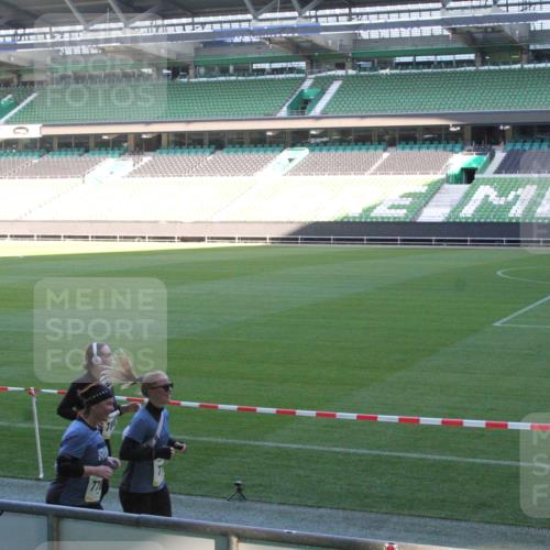 06.10.2024 - 19. swb-Marathon Bremen Yannick Fuchs http://msf.ph/oto/7354463 06.10.2024 10:39:25 Laufen im Stadion 7043, 7115, 7151, 7173, 7219, 7248, 7311, 7324, 7331, 7336, 7359, 7517, 7589, 7592, 7593, 7780, 7781, 7868, 7934, 7948, 7952, 7960, 8064, 8110, 8126, 8128, 8135, 8247, 8353, 8420, 8453, 8518, 8519, 8563, 8587, 8684, 8734, 8758, 8795, 8855, 8866, 8872, 8881, 8930, 8950, 9011, 9113 meine-sportfotos.de