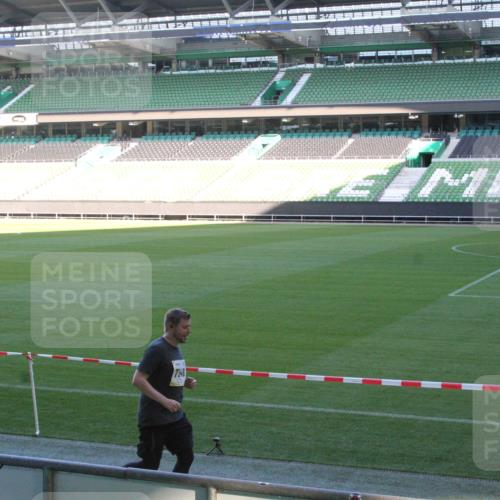 06.10.2024 - 19. swb-Marathon Bremen Yannick Fuchs http://msf.ph/oto/7354486 06.10.2024 10:39:48 Laufen im Stadion 7010, 7043, 7151, 7311, 7322, 7324, 7331, 7347, 7624, 7695, 7707, 7780, 7781, 7796, 7799, 7868, 7922, 7934, 7948, 7960, 8064, 8110, 8127, 8249, 8279, 8353, 8375, 8453, 8587, 8632, 8734, 8773, 8795, 8855, 8872, 8873, 8881, 8950, 9011, 9101, 9111 meine-sportfotos.de