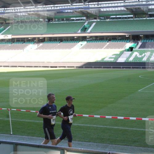 06.10.2024 - 19. swb-Marathon Bremen Yannick Fuchs http://msf.ph/oto/7354487 06.10.2024 10:39:54 Laufen im Stadion 7010, 7043, 7151, 7322, 7347, 7519, 7624, 7695, 7707, 7780, 7781, 7796, 7799, 7868, 7913, 7922, 7948, 7960, 8110, 8127, 8249, 8279, 8353, 8375, 8453, 8505, 8587, 8632, 8773, 8795, 8850, 8872, 8873, 8881, 8909, 8910, 8911, 9011, 9098, 9101, 9111 meine-sportfotos.de