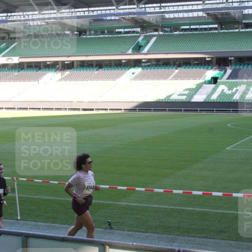 06.10.2024 - 19. swb-Marathon Bremen Yannick Fuchs http://msf.ph/oto/7354492 06.10.2024 10:39:56 Laufen im Stadion 7010, 7043, 7151, 7322, 7347, 7519, 7624, 7695, 7707, 7796, 7799, 7868, 7913, 7922, 7948, 7960, 8110, 8127, 8249, 8279, 8353, 8375, 8453, 8505, 8587, 8632, 8773, 8795, 8850, 8872, 8873, 8881, 8909, 8910, 8911, 9011, 9098, 9101, 9111 meine-sportfotos.de