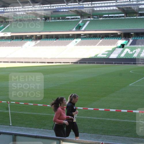 06.10.2024 - 19. swb-Marathon Bremen Yannick Fuchs http://msf.ph/oto/7354541 06.10.2024 10:40:31 Laufen im Stadion 7010, 7092, 7129, 7132, 7145, 7304, 7322, 7347, 7519, 7525, 7554, 7624, 7661, 7695, 7707, 7754, 7796, 7799, 7840, 7913, 7936, 7946, 7972, 7982, 8091, 8127, 8146, 8375, 8505, 8632, 8688, 8695, 8743, 8773, 8808, 8809, 8850, 8873, 8909, 8910, 8911, 8988, 9048, 9098, 9101, 9111 meine-sportfotos.de