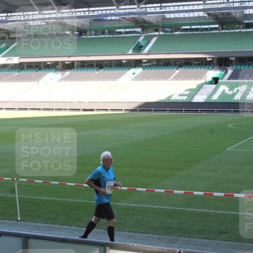 06.10.2024 - 19. swb-Marathon Bremen Yannick Fuchs http://msf.ph/oto/7354545 06.10.2024 10:40:32 Laufen im Stadion 7010, 7092, 7129, 7132, 7145, 7304, 7322, 7347, 7519, 7525, 7554, 7624, 7661, 7695, 7707, 7754, 7796, 7799, 7840, 7913, 7936, 7946, 7972, 7982, 8091, 8127, 8146, 8375, 8505, 8632, 8688, 8695, 8743, 8773, 8808, 8809, 8850, 8873, 8909, 8910, 8911, 8988, 9048, 9076, 9078, 9098, 9101, 9111 meine-sportfotos.de
