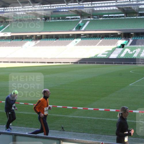 06.10.2024 - 19. swb-Marathon Bremen Yannick Fuchs http://msf.ph/oto/7354551 06.10.2024 10:40:37 Laufen im Stadion 7010, 7092, 7129, 7132, 7145, 7288, 7304, 7322, 7519, 7525, 7554, 7598, 7624, 7661, 7707, 7754, 7796, 7799, 7840, 7888, 7913, 7915, 7936, 7946, 7972, 7982, 8091, 8146, 8375, 8505, 8632, 8688, 8695, 8743, 8765, 8773, 8808, 8809, 8850, 8873, 8909, 8910, 8911, 8988, 9048, 9076, 9078, 9098 meine-sportfotos.de