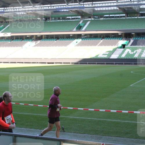 06.10.2024 - 19. swb-Marathon Bremen Yannick Fuchs http://msf.ph/oto/7354557 06.10.2024 10:40:45 Laufen im Stadion 7092, 7129, 7132, 7145, 7288, 7304, 7519, 7525, 7554, 7598, 7624, 7625, 7661, 7754, 7840, 7888, 7913, 7915, 7936, 7946, 7972, 7982, 8091, 8146, 8210, 8230, 8505, 8632, 8688, 8695, 8743, 8765, 8773, 8808, 8809, 8850, 8899, 8909, 8910, 8911, 8988, 9048, 9076, 9078, 9098 meine-sportfotos.de