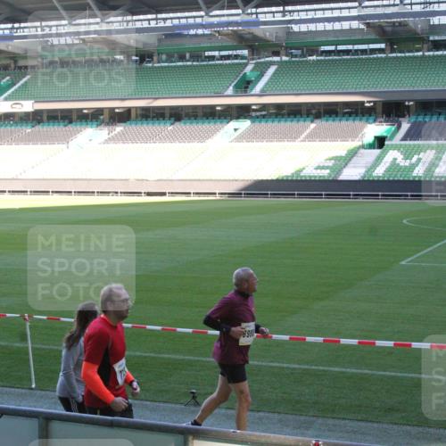 06.10.2024 - 19. swb-Marathon Bremen Yannick Fuchs http://msf.ph/oto/7354560 06.10.2024 10:40:45 Laufen im Stadion 7092, 7129, 7132, 7145, 7288, 7304, 7519, 7525, 7554, 7598, 7624, 7625, 7661, 7754, 7840, 7888, 7913, 7915, 7936, 7946, 7972, 7982, 8091, 8146, 8210, 8230, 8505, 8632, 8688, 8695, 8743, 8765, 8773, 8808, 8809, 8850, 8899, 8909, 8910, 8911, 8988, 9048, 9076, 9078, 9098 meine-sportfotos.de