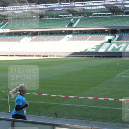 06.10.2024 - 19. swb-Marathon Bremen Yannick Fuchs http://msf.ph/oto/7354564 06.10.2024 10:40:48 Laufen im Stadion 7092, 7129, 7132, 7145, 7272, 7288, 7304, 7519, 7525, 7554, 7598, 7601, 7625, 7661, 7754, 7840, 7888, 7913, 7915, 7936, 7946, 7972, 7982, 8091, 8146, 8210, 8230, 8505, 8688, 8695, 8743, 8765, 8808, 8809, 8850, 8899, 8909, 8910, 8911, 8988, 9048, 9076, 9078, 9098 meine-sportfotos.de