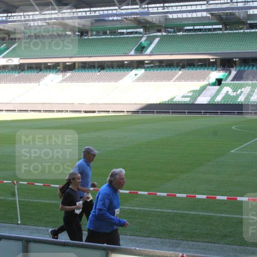 06.10.2024 - 19. swb-Marathon Bremen Yannick Fuchs http://msf.ph/oto/7354568 06.10.2024 10:40:52 Laufen im Stadion 7092, 7129, 7132, 7145, 7272, 7288, 7304, 7519, 7525, 7554, 7598, 7601, 7625, 7661, 7754, 7840, 7888, 7912, 7913, 7915, 7928, 7936, 7946, 7972, 7982, 8091, 8146, 8210, 8230, 8688, 8695, 8743, 8746, 8747, 8765, 8808, 8809, 8847, 8850, 8899, 8988, 9048, 9076, 9078, 9098 meine-sportfotos.de
