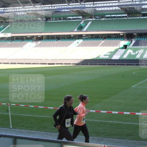 06.10.2024 - 19. swb-Marathon Bremen Yannick Fuchs http://msf.ph/oto/7354592 06.10.2024 10:41:01 Laufen im Stadion 7092, 7129, 7132, 7145, 7272, 7288, 7304, 7525, 7554, 7598, 7601, 7619, 7625, 7661, 7701, 7702, 7754, 7821, 7840, 7888, 7912, 7915, 7928, 7936, 7946, 7972, 7982, 8091, 8146, 8210, 8230, 8688, 8695, 8743, 8746, 8747, 8765, 8808, 8809, 8847, 8861, 8899, 8988, 9048, 9076, 9078 meine-sportfotos.de