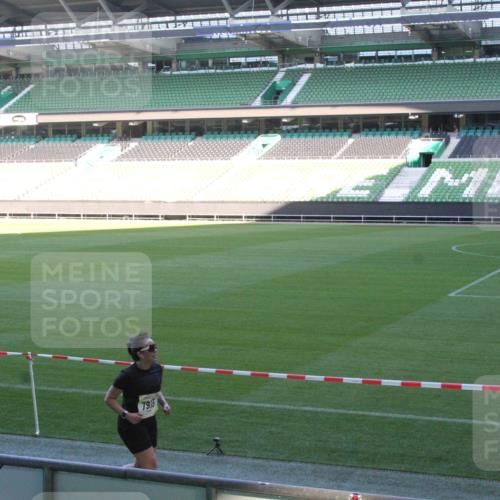 06.10.2024 - 19. swb-Marathon Bremen Yannick Fuchs http://msf.ph/oto/7354603 06.10.2024 10:41:07 Laufen im Stadion 7092, 7129, 7132, 7145, 7272, 7288, 7385, 7396, 7520, 7554, 7598, 7601, 7619, 7625, 7661, 7701, 7702, 7754, 7810, 7821, 7840, 7888, 7912, 7915, 7928, 7936, 7946, 7972, 7982, 8091, 8146, 8210, 8230, 8688, 8695, 8743, 8746, 8747, 8765, 8808, 8809, 8847, 8861, 8899, 8988, 9048, 9076, 9078 meine-sportfotos.de